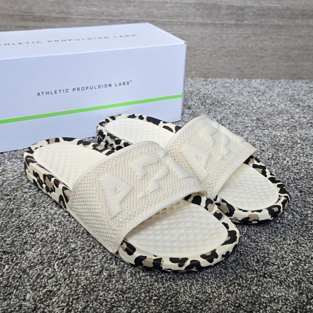 APL Women's Big Logo TechLoom Slide Sandal NEW size 10